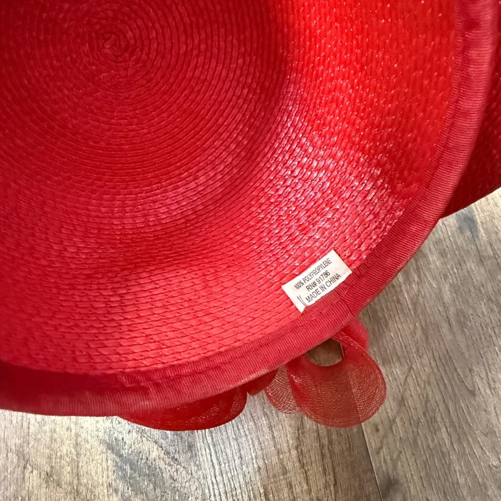 Vintage Elegant Red Fascinator Hat - Picture 5 of 7